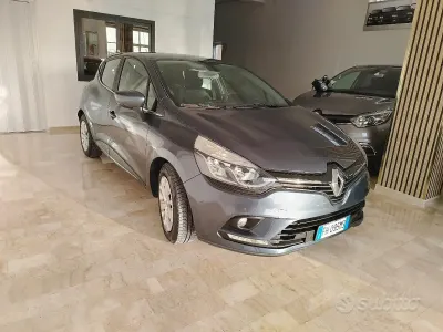 Usata Renault Clio IV 75 CV (55 kW) 2017 Grigio Berlina