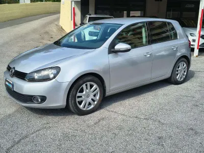 Begagnad VW Golf VI Trendline 110 HK (80 kW) 2009 Silver Halvkombi