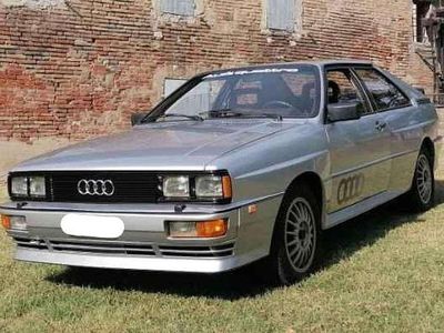 Käytetty Audi Quattro Ambiente 200 HP (147 kW) 1981 Hopea Coupe - kaksiovinen