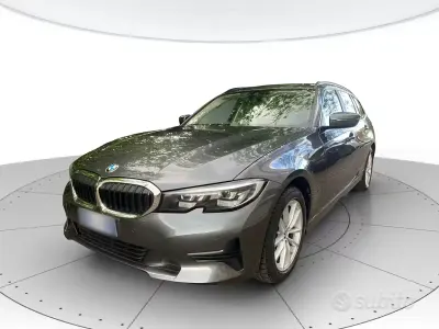 Usata BMW 318 Advantage 150 CV (110 kW) 2022 Grigio Station wagon