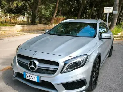 Usata Mercedes GLA45 AMG AMG 360 CV (264 kW) 2014 Grigio SUV