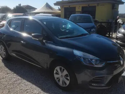 Usata Renault Clio IV Life 90 CV (66 kW) 2019 Grigio Berlina