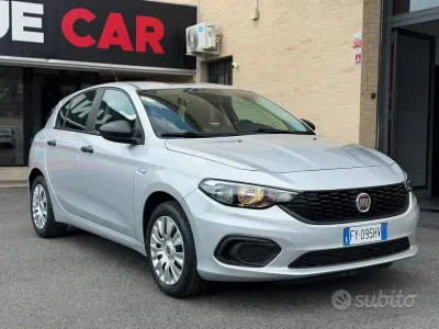 Usata Fiat Tipo Easy 95 CV (69 kW) 2019 Grigio Berlina