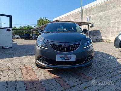 Usata Lancia Ypsilon S 69 CV (50 kW) 2024 Grigio Utilitaria