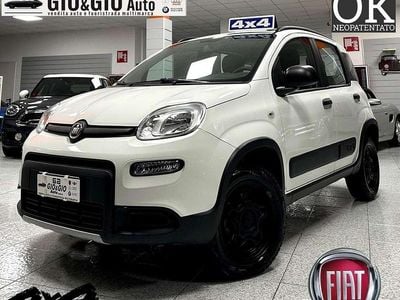 Usata Fiat Panda 4x4 S 86 CV (63 kW) 2017 Bianco Utilitaria