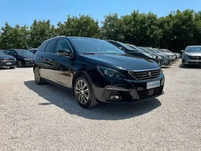 Usata Peugeot 308 Allure 131 CV (96 kW) 2021 Nero Station wagon