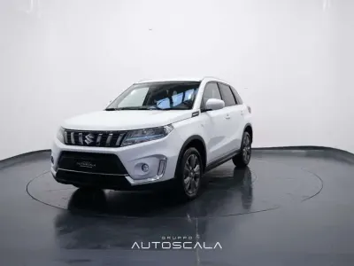Usata Suzuki Vitara 116 CV (85 kW) 2024 Bianco SUV