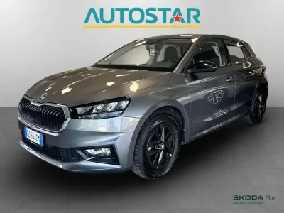 Usata Skoda Fabia 80 CV (58 kW) 2025 Grigio graphite metallizzato Utilitaria