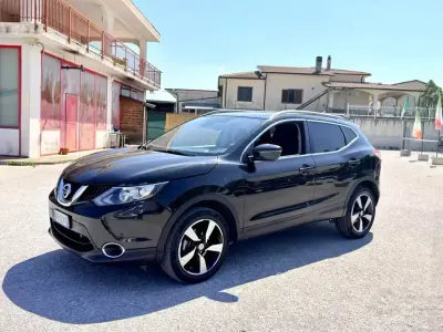 Usata Nissan Qashqai Tekna 110 CV (80 kW) 2016 Nero SUV