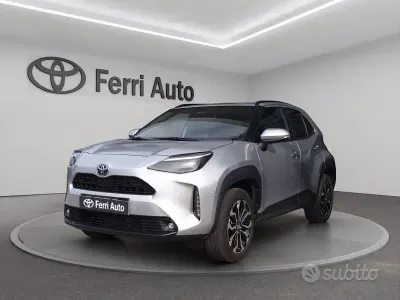 Usata Toyota Yaris Trend 116 CV (85 kW) 2025 Grigio Utilitaria