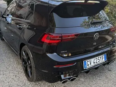 Usata VW Golf VIII Black Edition 320 CV (235 kW) 2024 Berlina
