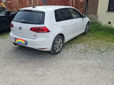 Second-hand VW Golf VII Highline 125 CP (91 kW) 2015 Berlinǎ
