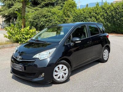 Nero Usata 2013 Toyota Verso-S Monovolume | 4900 € (Buon prezzo)