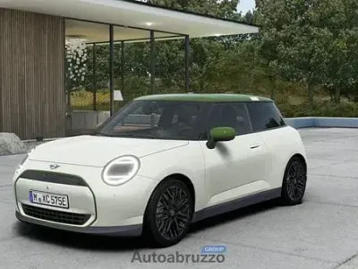 Nuova Mini Cooper 135 kW (184 CV) 2026 Utilitaria