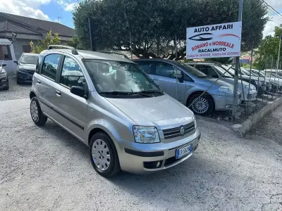Usata Fiat Panda Dynamic 69 CV (50 kW) 2004 Grigio Utilitaria