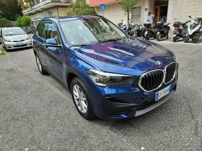 Usata BMW X1 Sport Line 136 CV (100 kW) 2021 Blu/azzurro SUV
