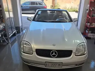 Usata Mercedes SLK200 192 CV (141 kW) 1996 Grigio Cabrio
