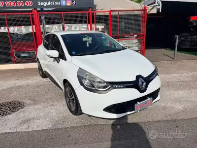 Usata Renault Clio IV 75 CV (55 kW) 2013 Bianco Berlina