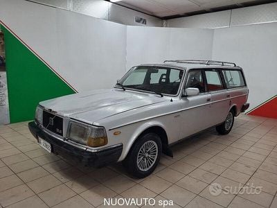 Usata Volvo 240 81 CV (59 kW) 1983 Grigio Station wagon