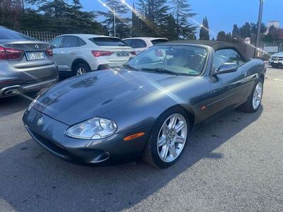 Jaguar XK8