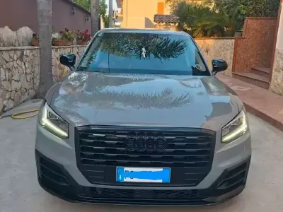 Usata Audi Q2 S-Line 116 CV (85 kW) 2019 Grigio SUV