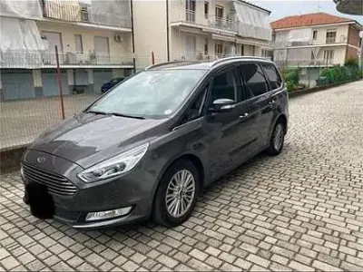 Usata Ford Galaxy 150 CV (110 kW) 2017 Grigio Monovolume