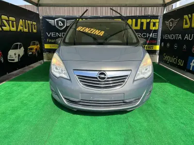 Usata Opel Meriva Cosmo 101 CV (74 kW) 2011 Bronzo Monovolume