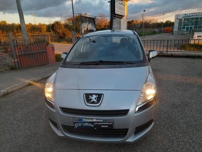 usata Peugeot 5008 -