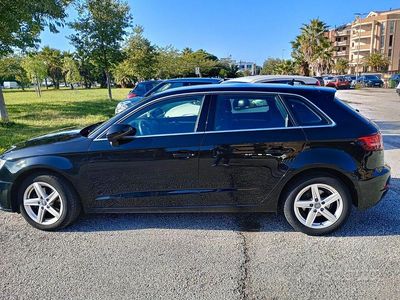 Usata Audi A3 Business 116 CV (85 kW) 2019 Nero Berlina
