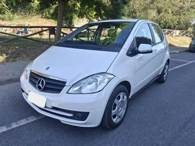 Usata Mercedes A160 Style 95 CV (69 kW) 2012 Bianco Utilitaria