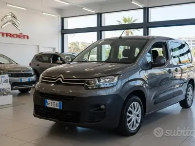 Begagnad Citroën Berlingo Live 131 HK (96 kW) 2021 Grå Minibuss