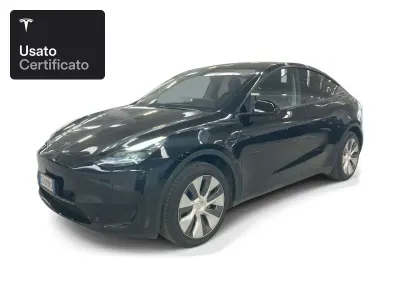 Usata Tesla Model Y RWD 203 kW (277 CV) 2024 Solid black SUV
