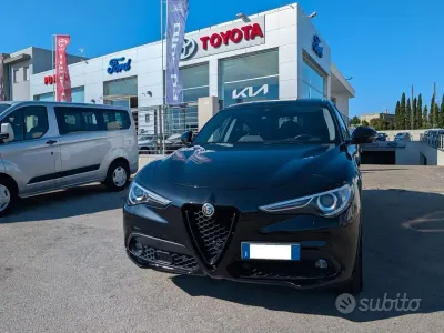Usata Alfa Romeo Stelvio Sprint 190 CV (139 kW) 2020 Nero SUV