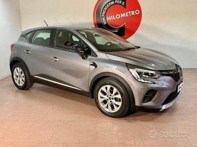 Usata Renault Captur Business 116 CV (85 kW) 2021 Grigio scuro SUV