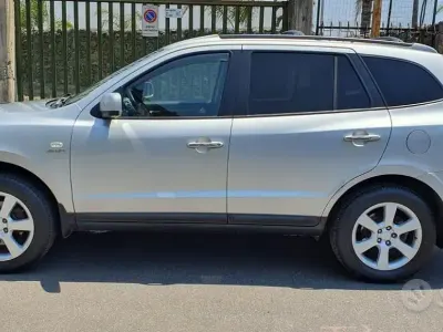 Usata Hyundai Santa Fe 155 CV (114 kW) 2007 Grigio SUV