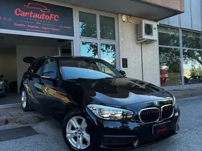 Usata BMW 116 Sport Line 116 CV (85 kW) 2017 Nero Utilitaria