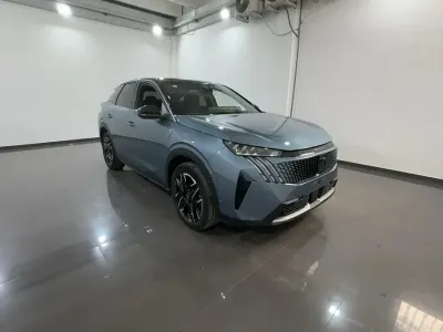 Usata Peugeot 3008 GTi 136 CV (100 kW) 2025 Grigio met. SUV