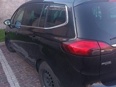 Usata Opel Zafira Tourer 110 CV (80 kW) 2013 Nero Monovolume