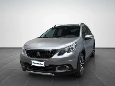 Usata Peugeot 2008 Allure 100 CV (73 kW) 2019 Grigio SUV