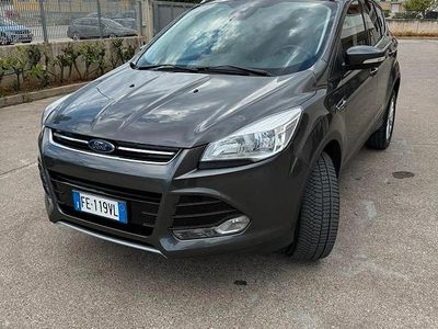 Usata Ford Kuga 150 CV (110 kW) 2016 Grigio SUV