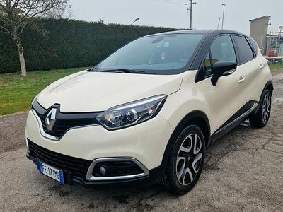 Usata Renault Captur 90 CV (66 kW) 2016 SUV