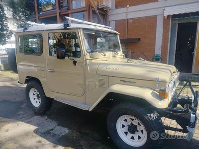 Usata Toyota Land Cruiser 1983 Giallo SUV