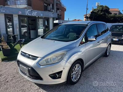 Begagnad Ford C-MAX Titanium 116 HK (85 kW) 2014 Grå Minibuss