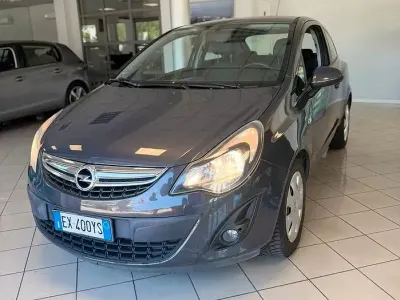 Usata Opel Corsa 85 CV (62 kW) 2014 Grigio Utilitaria