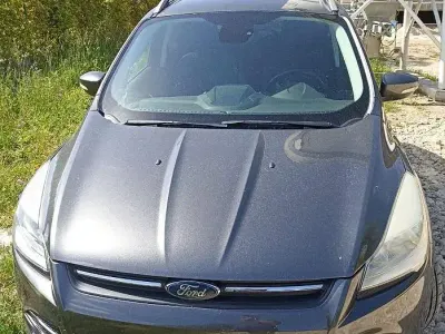 Usata Ford Kuga Titanium 120 CV (88 kW) 2016 Grigio SUV