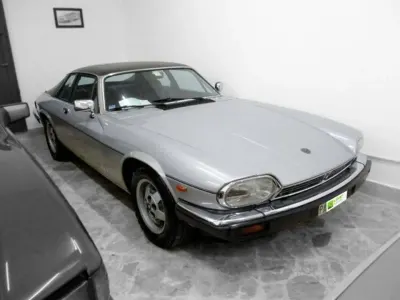 Usata Jaguar XJ Sovereign 300 CV (220 kW) 1983 Grigio Berlina