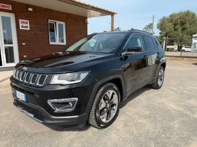 Käytetty Jeep Compass 120 HP (88 kW) 2019 Musta Katumaasturi
