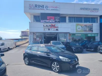Usata Renault Clio 90 CV (66 kW) 2015 Nero Station wagon