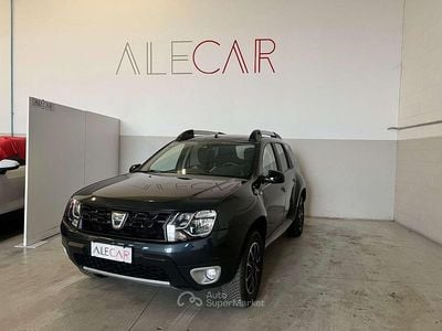 Grigio Usata 2017 Dacia Duster Black Shadow SUV | 10.900 € (Buon prezzo)