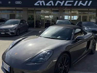 Usata Porsche 718 299 CV (219 kW) 2018 Grigio Cabrio